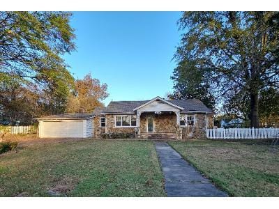N 19th St for Sale