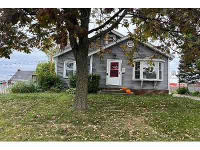 W Circle Rd for Sale