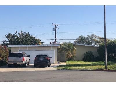 W Willow Ave for Sale