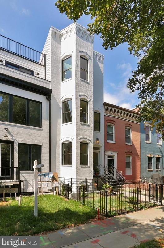 1034 5th St NE #2, Washington, DC 20002 - MLS DCDC2112722 for Sale