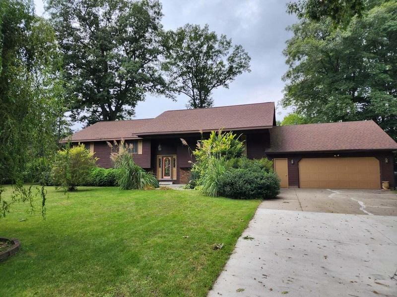3985 Eastbrook Dr, Muskegon, MI 49444  MLS# 23141908 for Sale