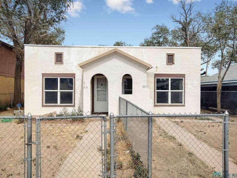 305 S Ave D Street, Clovis, NM 88101  606286501 for Rent