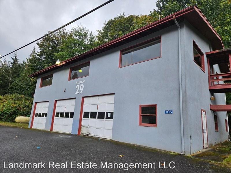 705 W Lake Samish Drive Shop  705 W Lake Samish Drive for Sale