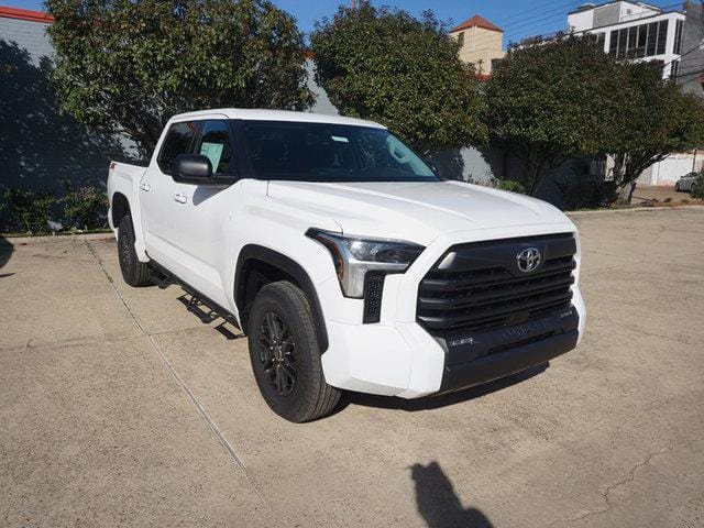 2024 Toyota Tundra Silver, new for Sale