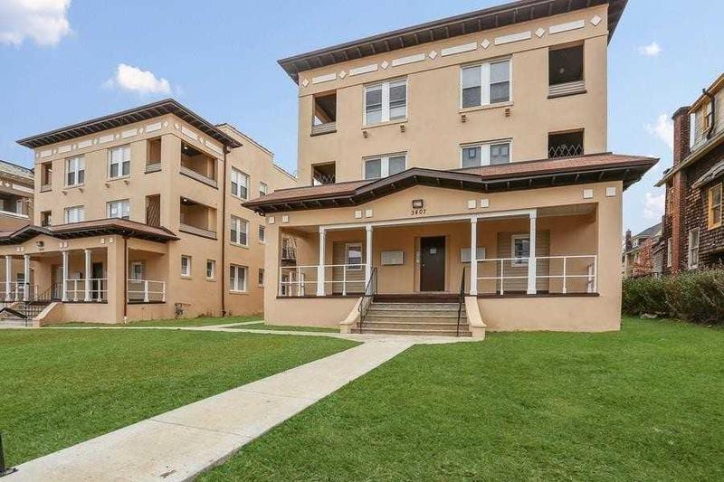 1 Bedroom 1 Bath Apartment. DEP  3407 Fairview Ave for Sale