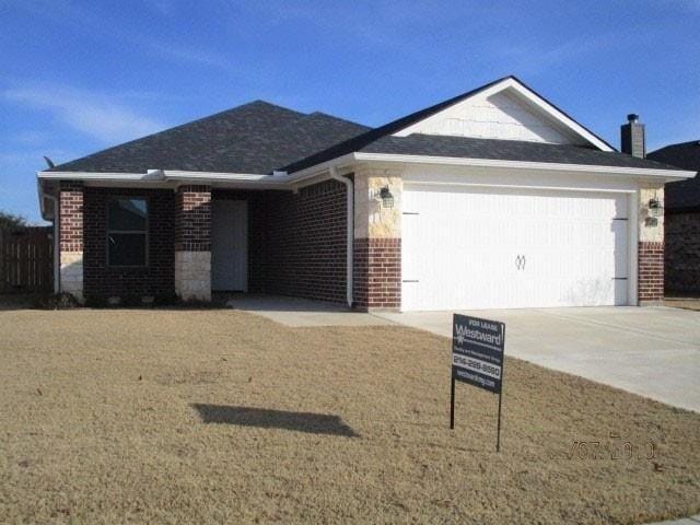 3 Bedroom 2 Bath In Sherman TX 75092 for Rent