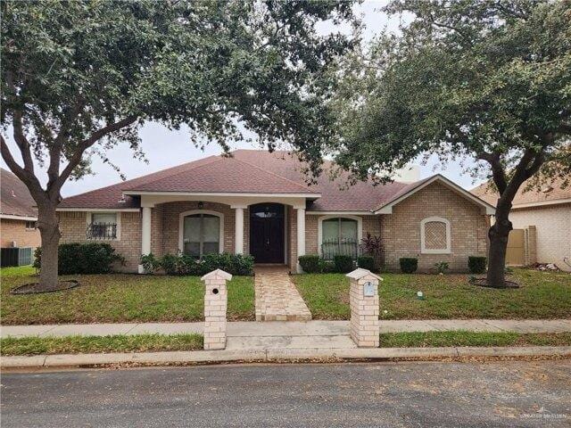 4 Bedroom 3 Bath In Mc Allen TX 78504 for Rent