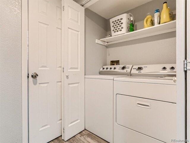 4 Bedroom 3 Bath In Centennial CO 80015 for Rent