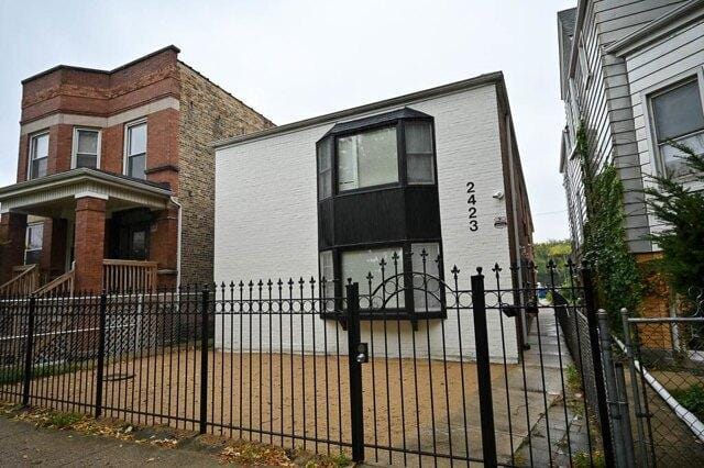 2 Bedroom 1 Bath In Chicago IL 60625 for Rent