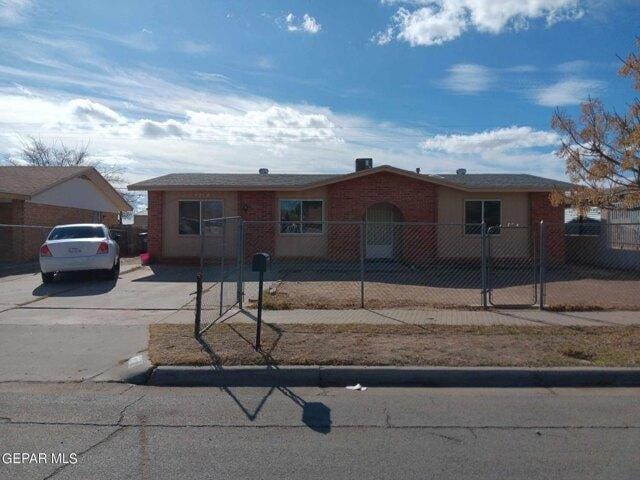 3 Bedroom 1 Bath In El Paso TX 79907 for Rent