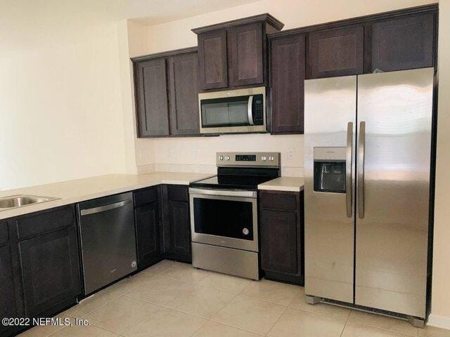2 Bedroom 2.5 Bath In Jacksonville FL 32256 for Rent