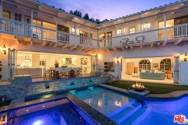 5 Bedroom 4.5 Bath In Pacific Palisades CA 90272 for Rent
