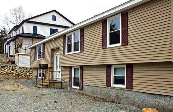 4 Bedroom 3 Bath In Woburn MA 01801 for Rent