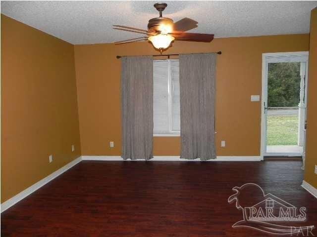 Home For Rent In Milton, Florida