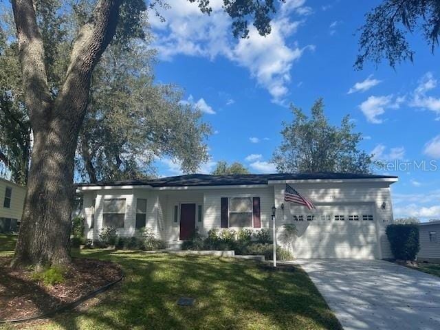 2 Bedroom 2 Bath In Lady Lake FL 32159 for Rent