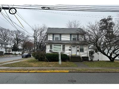 Berdan St for Sale