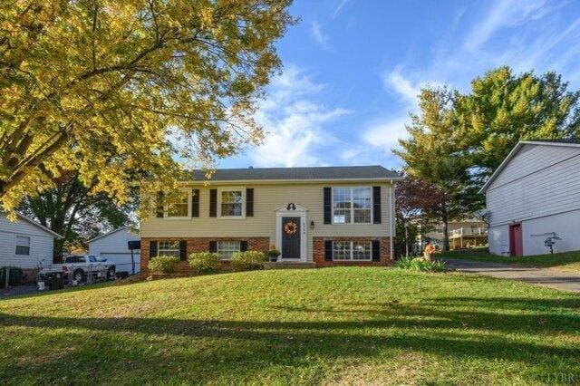 4 Bedroom 2.5 Bath In Lynchburg VA 24502 for Sale