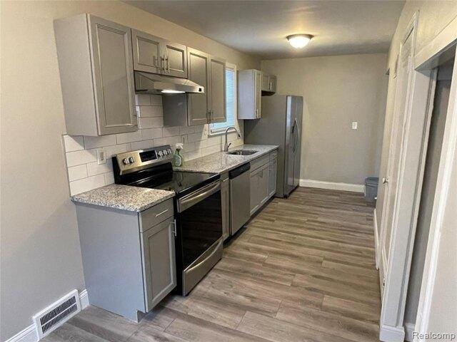 3 Bedroom 3 Bath In Pontiac MI 48342 for Rent