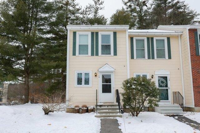 2 Bedroom 1.5 Bath In Merrimack NH 03054 for Sale