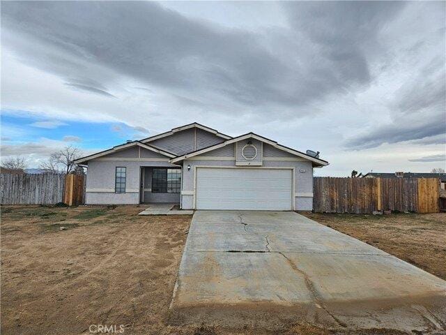 3 Bedroom 2 Bath In California City CA 93505 for Rent