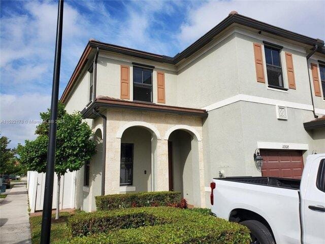 3 Bedroom 2.5 Bath In Hialeah FL 33018 for Rent