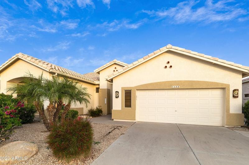 4498 E Walnut Rd, Gilbert, AZ 85298 - MLS 6642206 for Sale