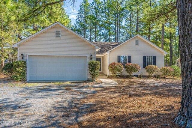 4 Bedroom 2 Bath In Aberdeen NC 28315 for Rent