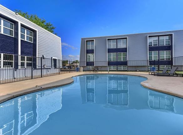 201 Indiana Ave Lubbock, TX - Apartments For Rent