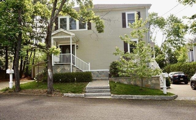 3 Bedroom 3.5 Bath In Arlington MA 02474 for Rent