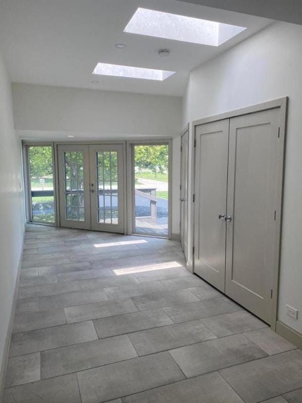 4 Bedroom 3 Bath In Mount Prospect IL 60056 for Rent