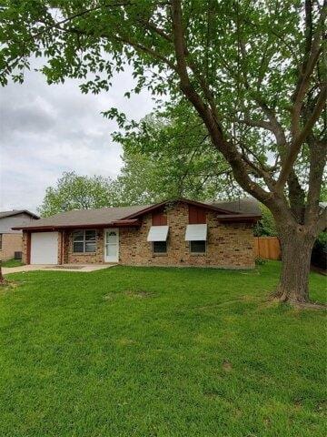 3 Bedroom 1.5 Bath In Howe TX 75459 for Rent