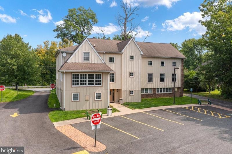 1864 W Schuylkill Rd, Douglassville, PA 19518 - MLS PABK2034124 for Sale