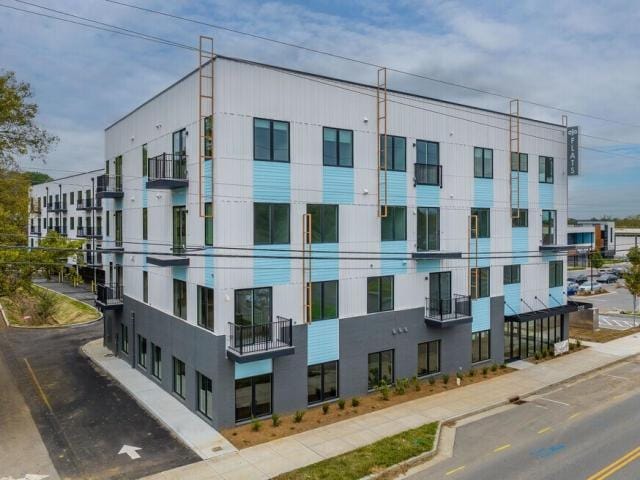 Charming 2BD 1BA $1900 Per Mo for Rent