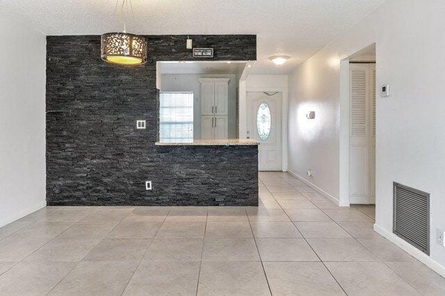 Condo For Rent In Lake Worth, Florida