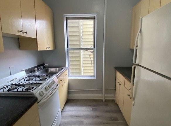 4614 Park Ave Weehawken, NJ 07086 - Home For Rent