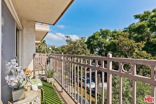 2 Bedroom 2 Bath In West Hollywood CA 90048 for Rent