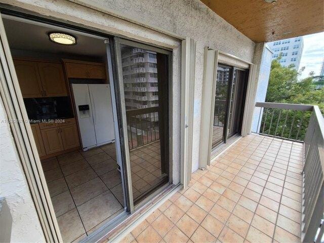 Condo For Rent In Miami Beach, Florida