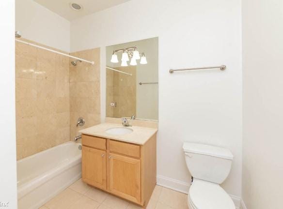 1960 N Damen Ave Chicago, IL 60647 - Home For Rent
