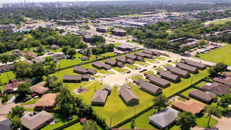 2401 14th Ave N, Texas City, TX 77590 for Sale