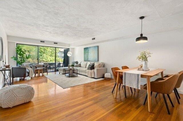 2 Bedroom 1.5 Bath In Brookline MA 02445 for Rent