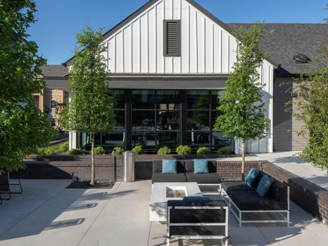 2BD 2BA Now Available $1659/month for Rent