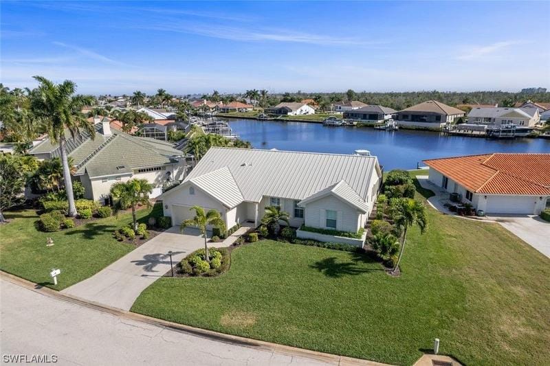 Fort Myers, Lee County, FL Lakefront Property, Waterfront Property, House for sale Property ID: 418664091