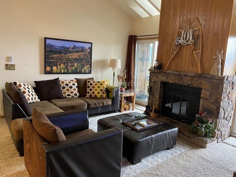 Beautiful 2 bedrooms 2 bathrooms Silverthorne condo for Rent