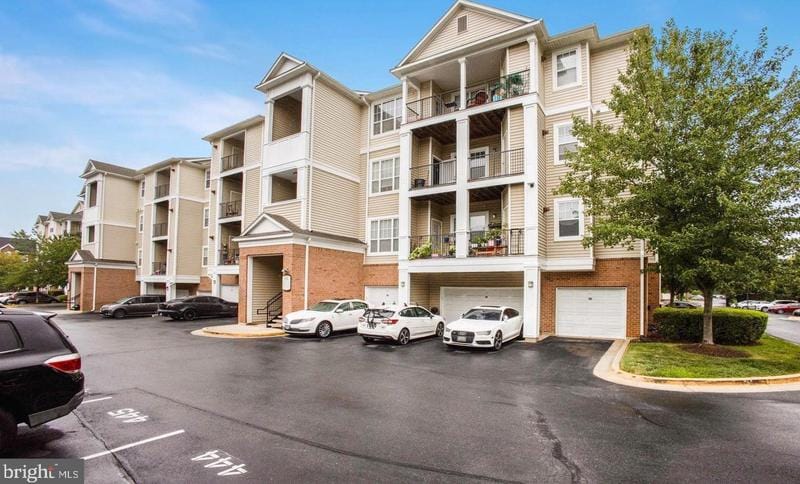 13501 Kildare Hills Terrace #401, Germantown, MD 20874 - MLS MDMC2116164 for Sale