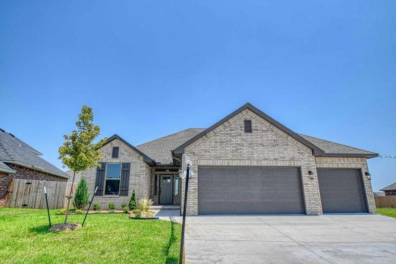 4604 BERMUDA DR, Mustang, OK 73064 Single Family Residence For Sale  MLS# 1050999