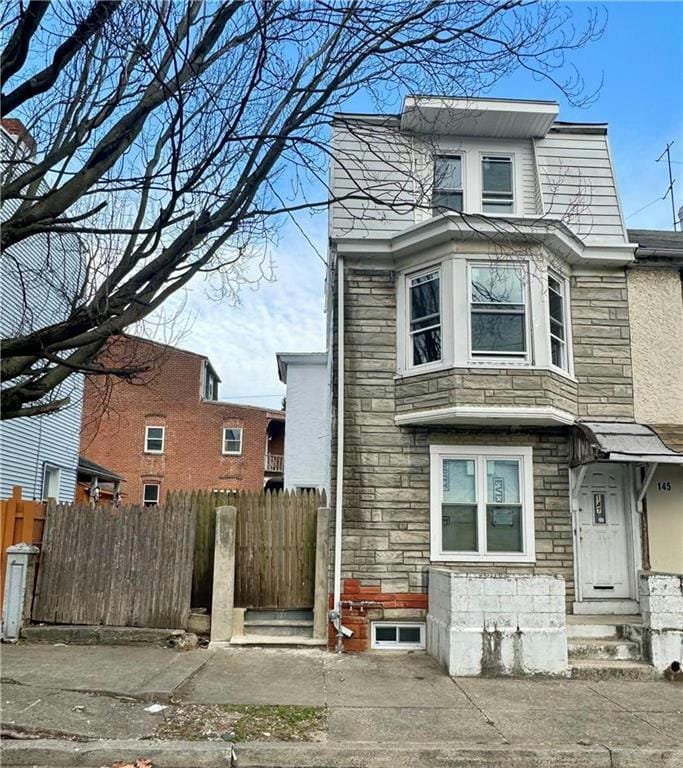 147 W TURNER ST, Allentown City, PA 18102 Single Family Residence For Sale  MLS# 730694