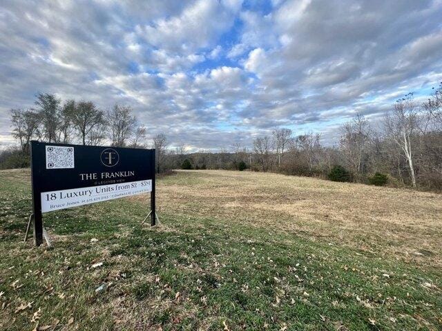 Condo For Sale In Franklin, Tennessee