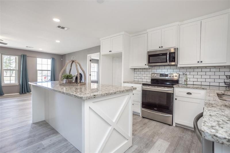 1406 S Grand Ave, Gainesville, TX 76240 for Sale