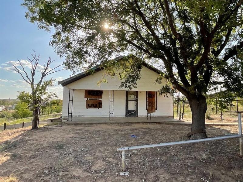 104 3rd Street, Sanford, TX 79078 for Sale