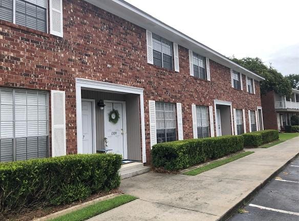 Oakleaf Townhouses Apartments Mount Pleasant, SC - Apartments For Rent